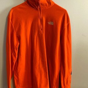 #northface fleece pullover